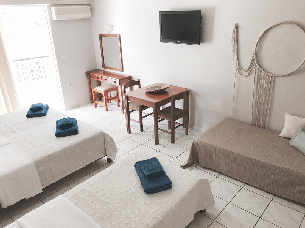 Calypso Beach Hotel Loutra Edipsou  ภายนอก รูปภาพ
