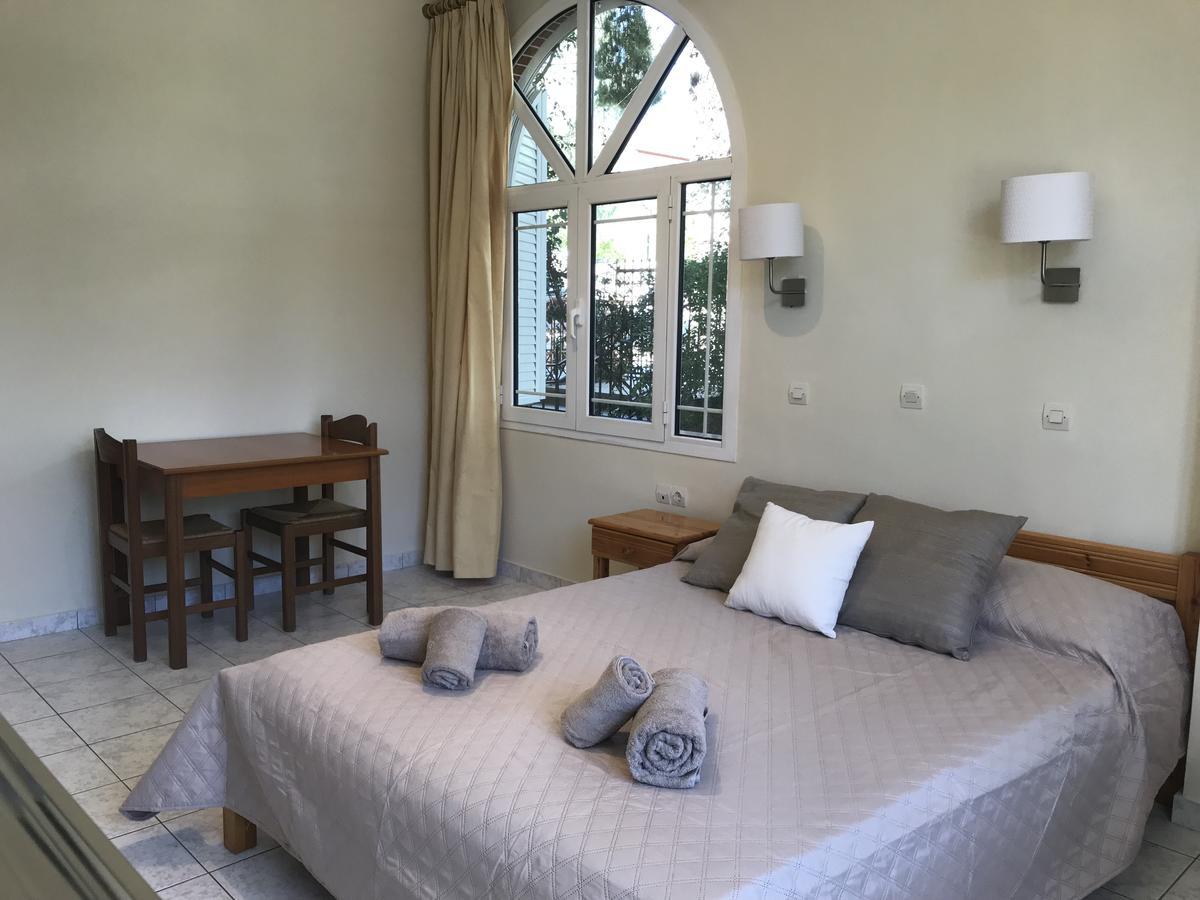 Calypso Beach Hotel Loutra Edipsou  ภายนอก รูปภาพ