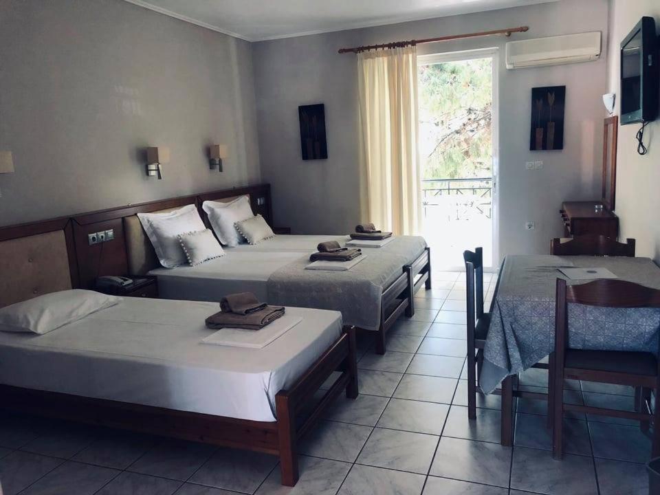 Calypso Beach Hotel Loutra Edipsou  ภายนอก รูปภาพ